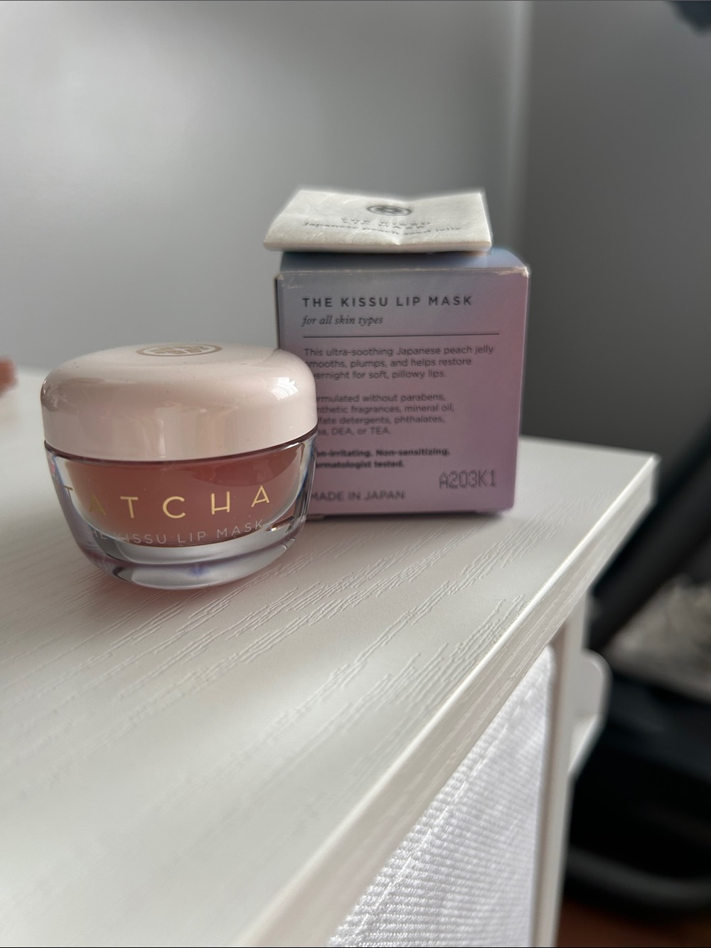 Tatcha The Kissu Lip Mask - Soft Pink and Peach